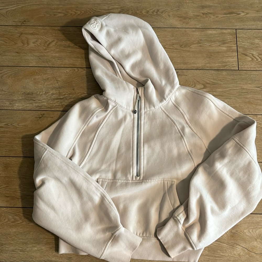 Lululemon cropped quarter zip